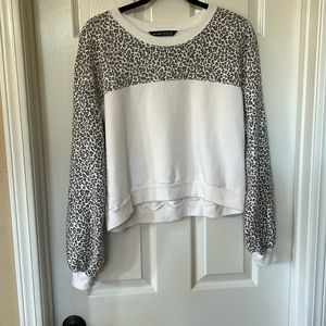 Abercrombie and Fitch cropped cheetah sweatshirt, size small. Worn a few times.